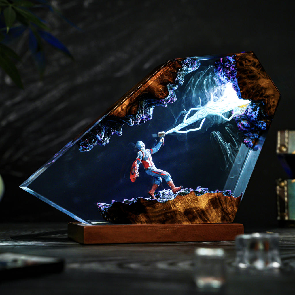 Captain America Thunder Lightning Lamp