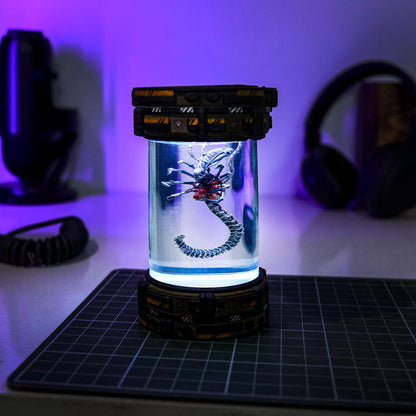 Alien FaceHugger Xenomorph Biolab Night Lamp