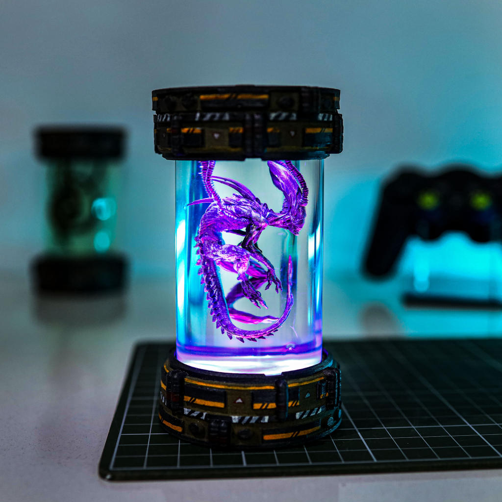 Alien Xenomorph Star Wars Incubator Lamp Ver 2