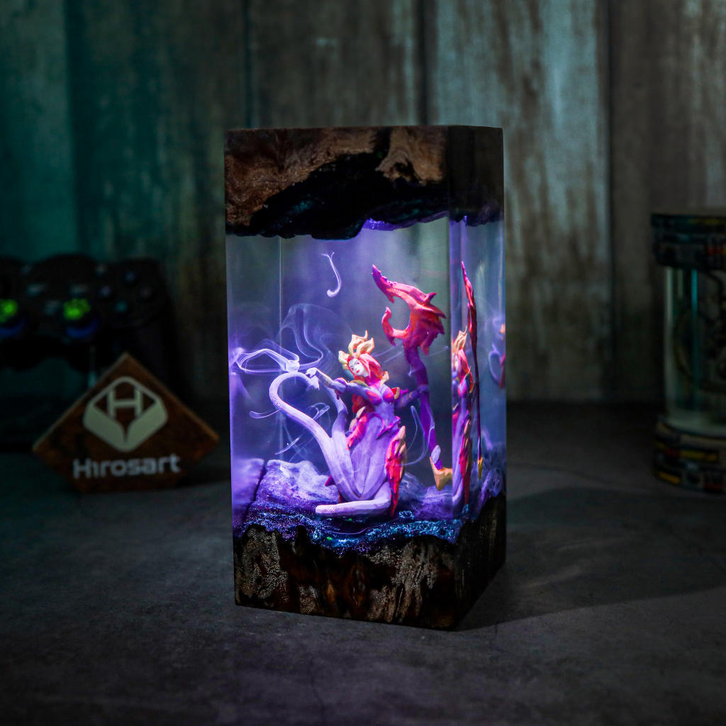 League of Legends Coven Nami Lamp