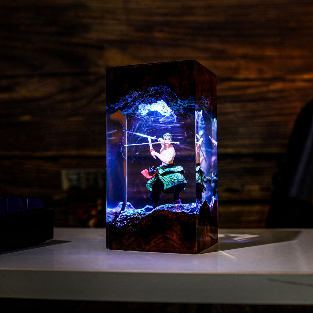 Roronoa Zoro One Piece Epoxy Lamp