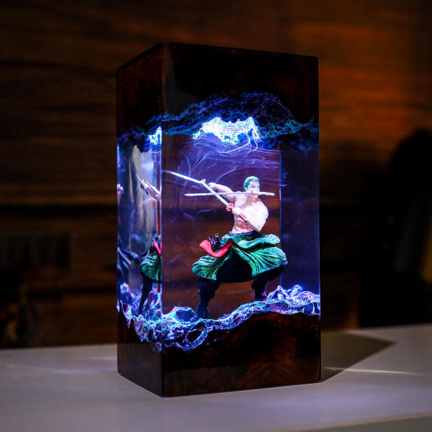 Roronoa Zoro One Piece Epoxy Lamp