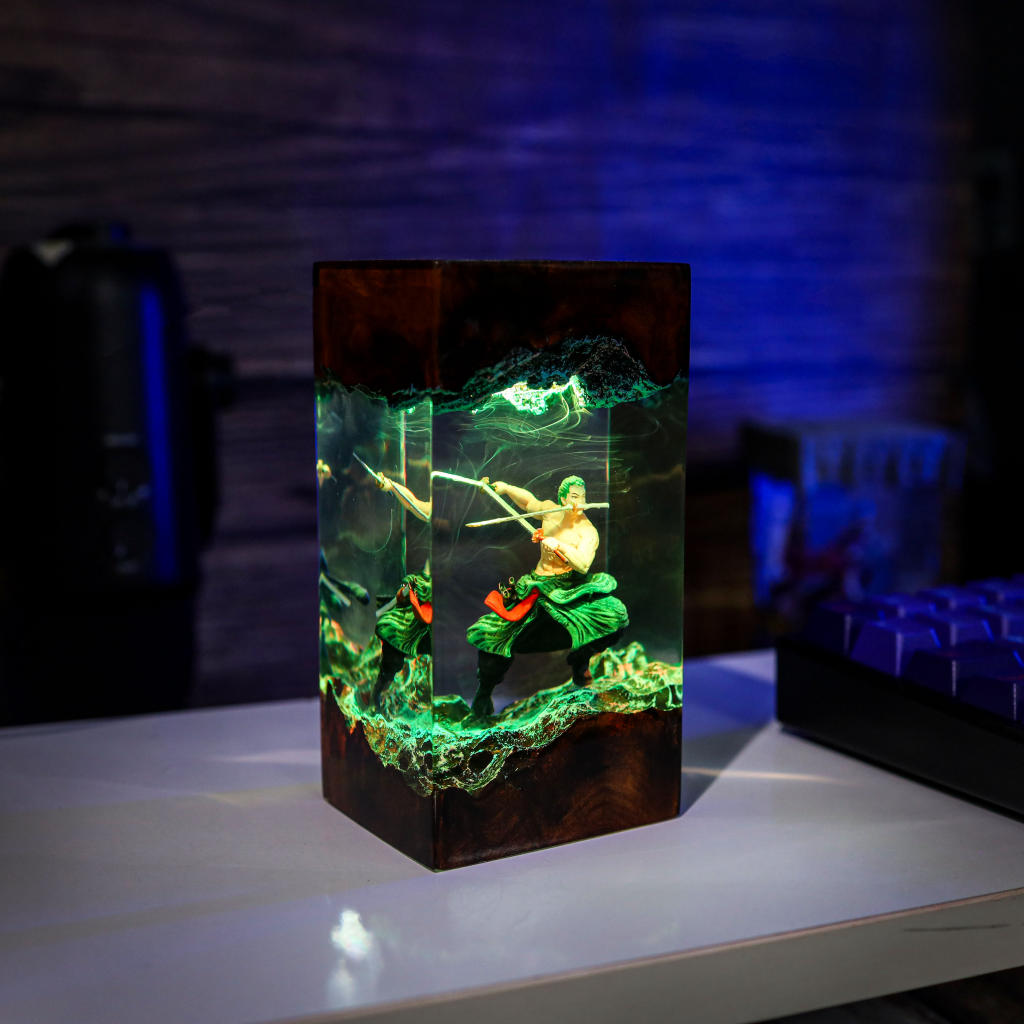 Roronoa Zoro One Piece Epoxy Lamp