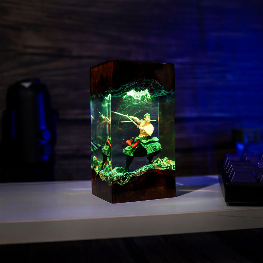 Roronoa Zoro One Piece Epoxy Lamp
