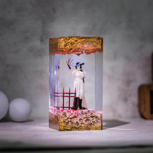 Alcina Dimitrescu Resident Evil Lamp