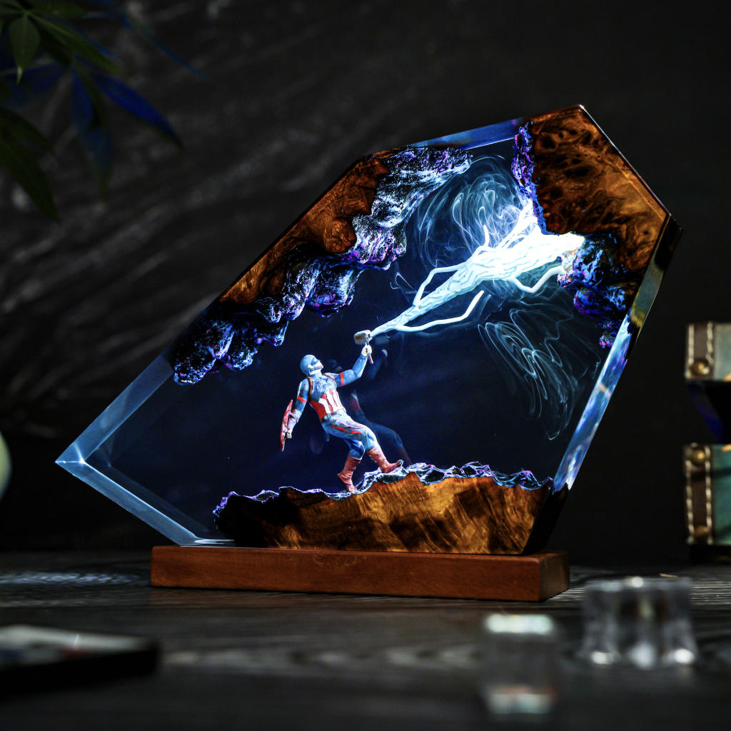 Captain America Thunder Lightning Lamp