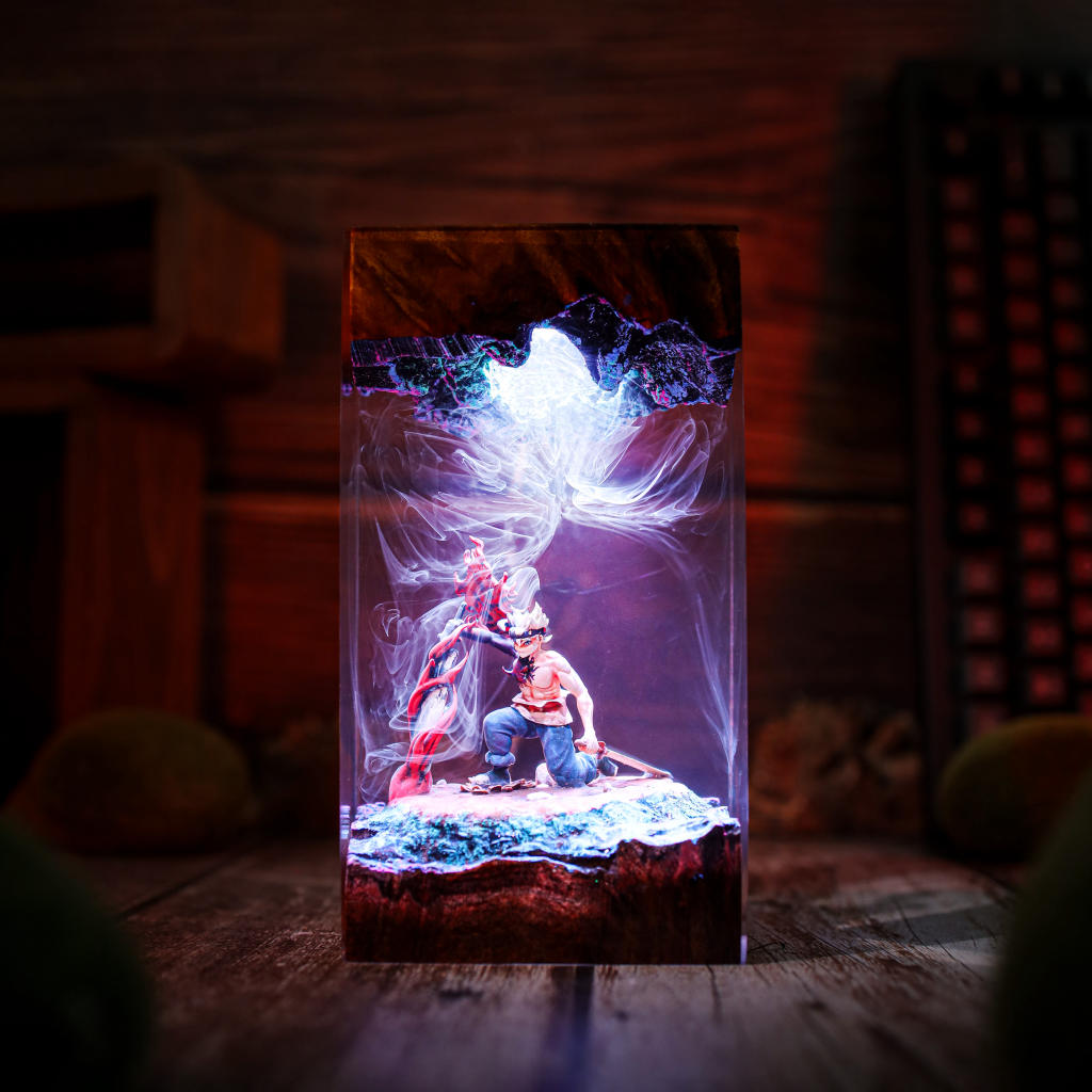Dark Clover Power Wielder Lamp
