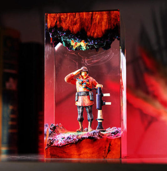Red Soldier Team Fortress Lamp