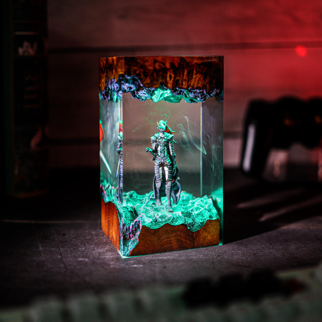 Bloodred Warrior Epoxy Resin Lamp